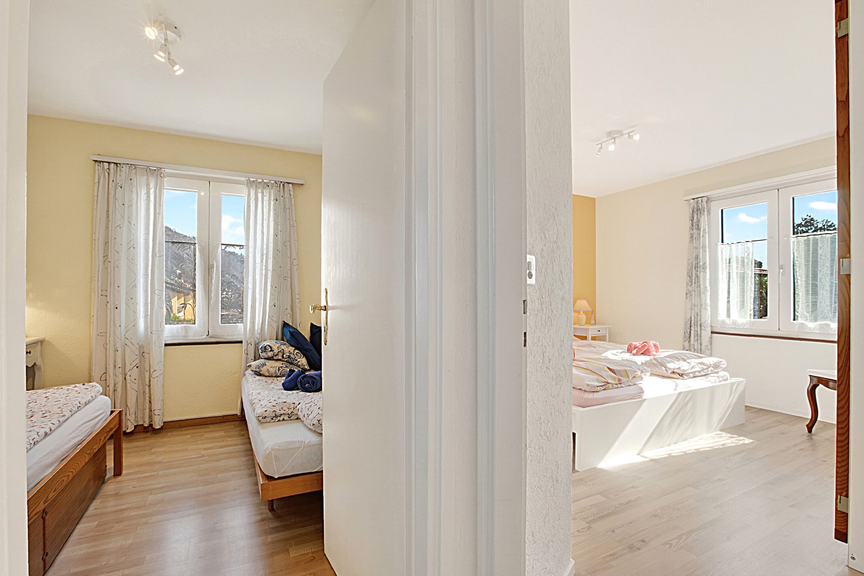 Family Apartment, Multiple Bedrooms (Casa Viola Panorama) | 2 bedrooms, iron/ironing board, free WiFi, bed sheets