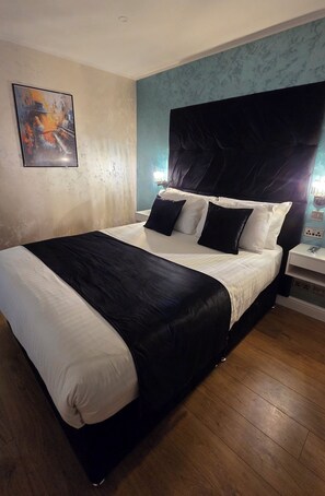 2 chambres, fer et planche Ă repasser, Wi-Fi, draps fournis