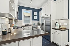 Private kitchen - Cow Hollow-Marina  2-bedroom top floor duplex (San Francisco)