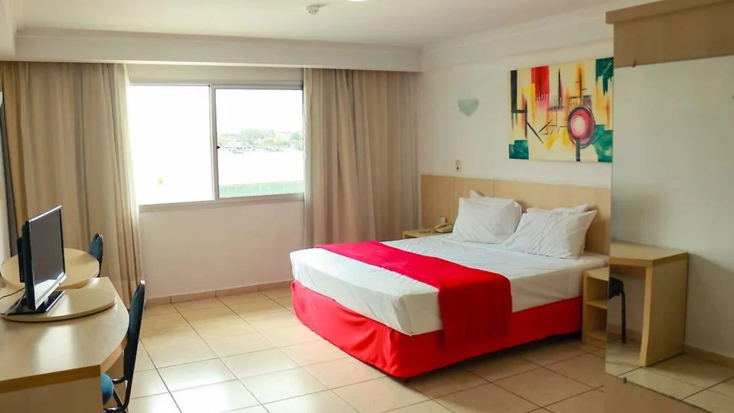 Presidential Suite | Laptop workspace, bed sheets