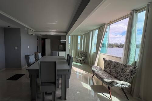 Suite presidencial | Área de sala de estar | Televisión LCD