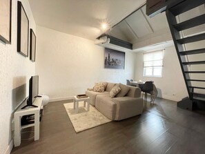 Living area - Duplex apartment in the center of Metz (Metz)