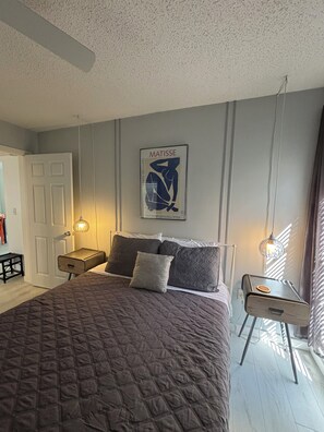 2 habitaciones, tabla de planchar con plancha, wifi y ropa de cama 