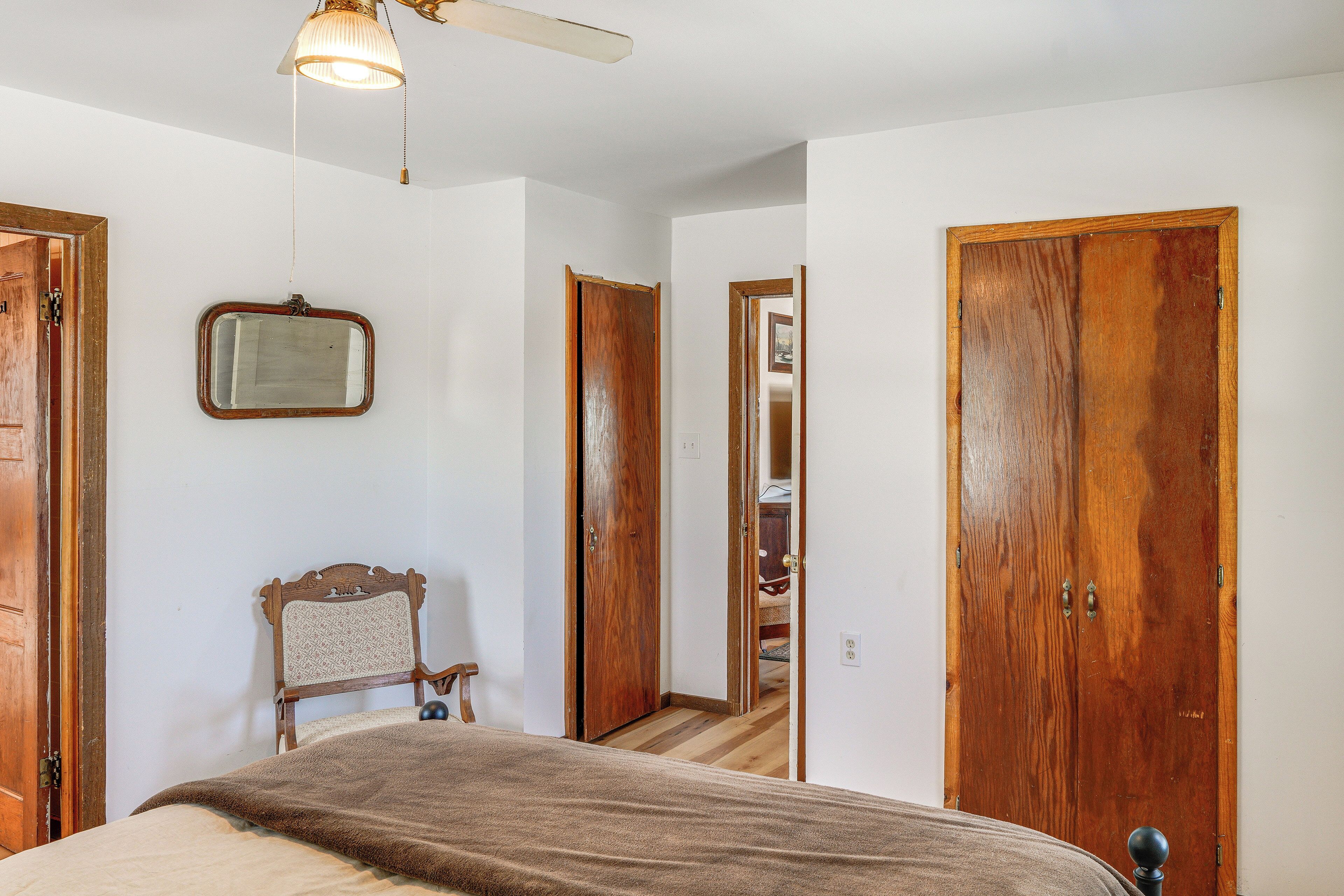 1 dormitorio y ropa de cama