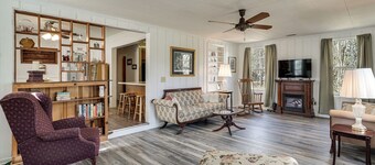 2-Acre Farmhouse w/ Animals! Allendale Retreat