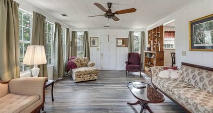 2-Acre Farmhouse w/ Animals! Allendale Retreat