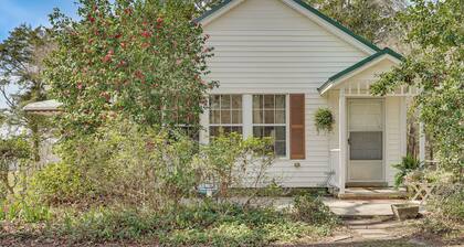 2-Acre Farmhouse w/ Animals! Allendale Retreat