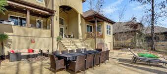 Sprawling Group Getaway w/ Dock on Lake Wylie!