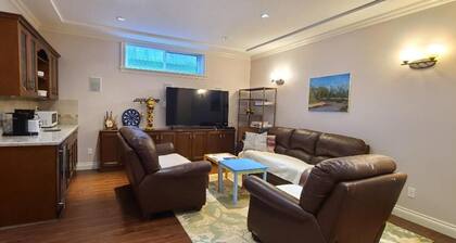 Quiet two bedrooms suite in Vancouver West