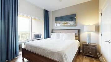 Condo, 1 King Bed with Sofa bed (Luau I 7010)