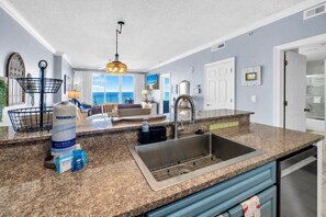 Appart'hôtel, plusieurs lits (Ocean Villa 404) | Intérieur