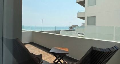Depto. 2 rec. frente al Mar (Bahia)