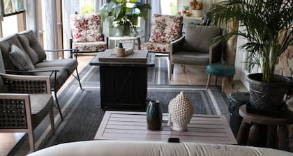 Private King Patio Suite w/Hot Tub