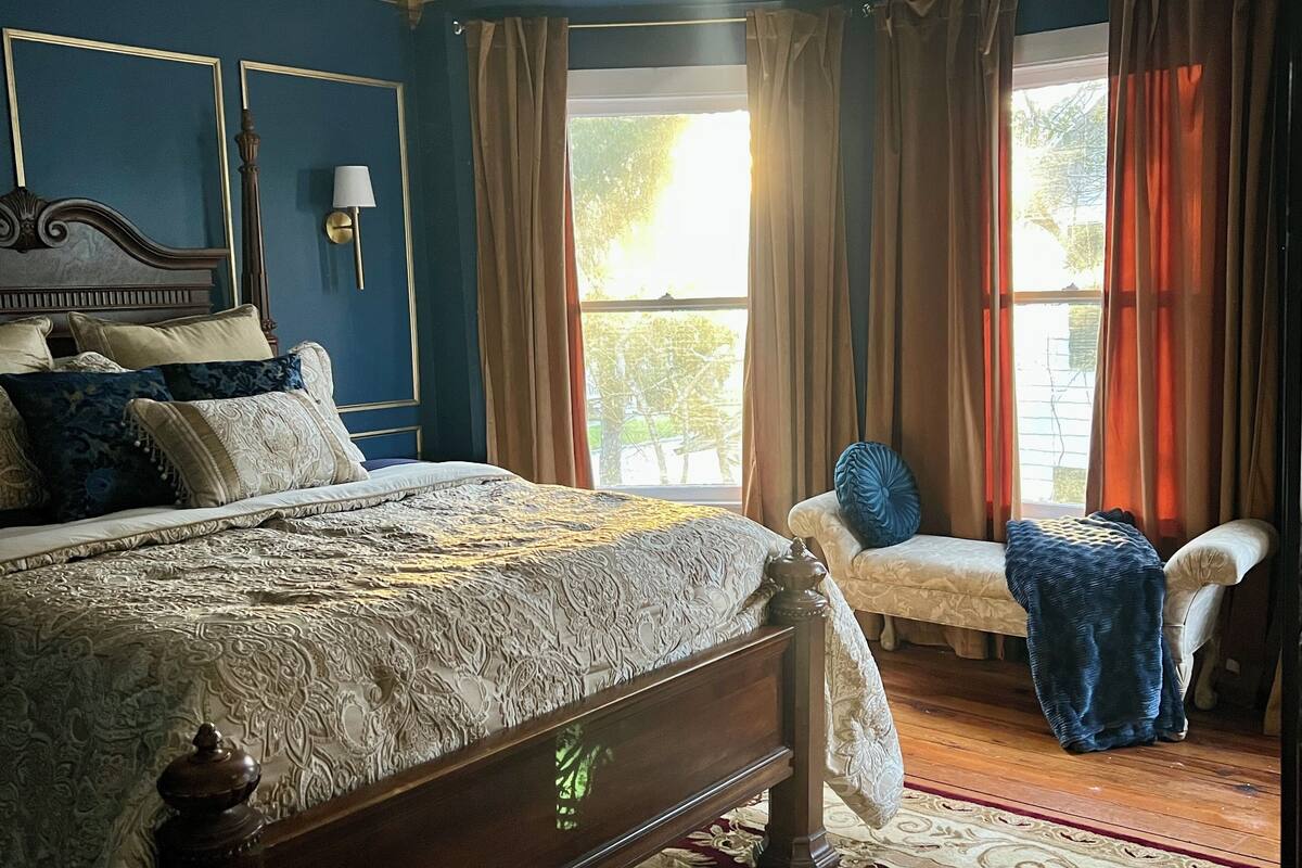 Luxury Suite, Garden View