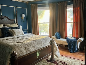 Luxury Suite, Garden View