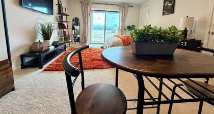 Bright Private Furnished Suite with Separate Entrance Near Washington DC