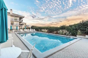 Outdoor pool, a heated pool - Top Floor Beachfront Condo - Gulf & Pool Views + Walk to Santa Rosa Restaurants (Santa Rosa Beach)