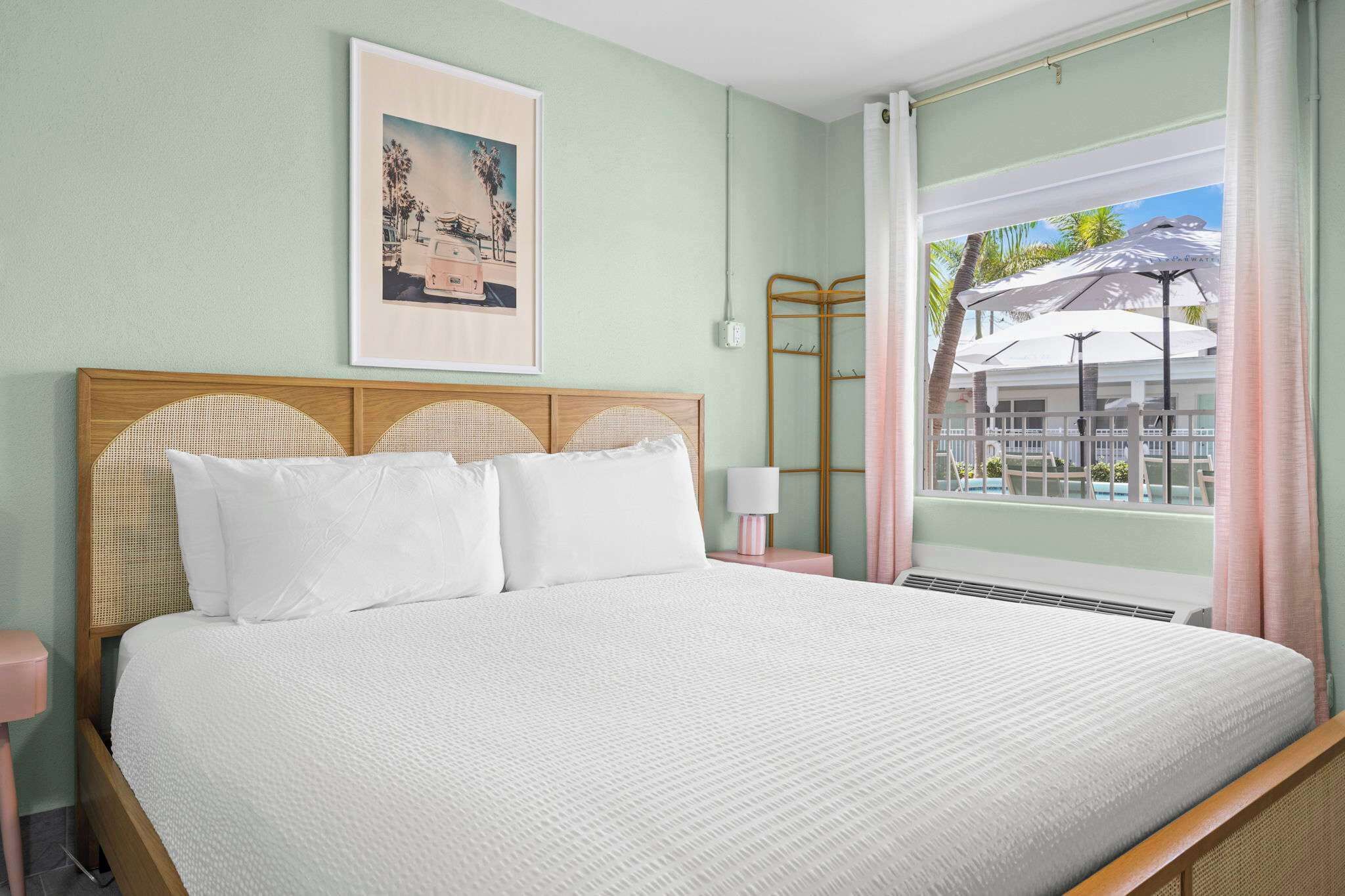 1 Schlafzimmer, Schreibtisch, Bügeleisen/Bügelbrett, Reisekinderbett