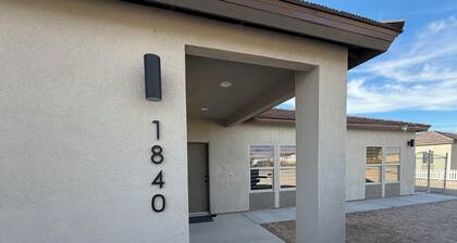 Desert Oasis Retreat-Brand New 4BR License #STR-25-20 Near Death Valley