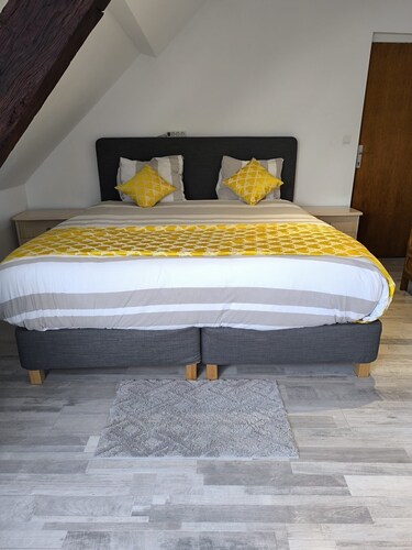 COSY room near the large Pairi Daiza park and Mons