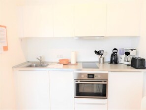 Private kitchen - Ferienwohnung Badnerstraße L5 (Endingen am Kaiserstuhl)