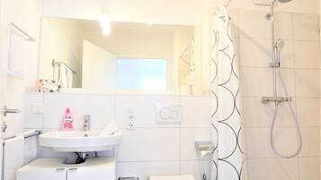 Condo, sacada | Banheiro