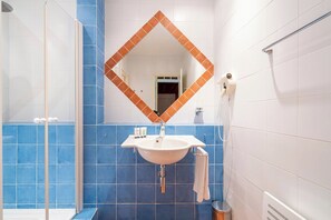 Towels - Le 10 Jean Daumas Studio Standard (Cannes)