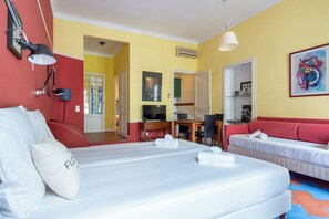 1 bedroom, Internet, bed sheets - Le 10 Jean Daumas Studio Standard (Cannes)