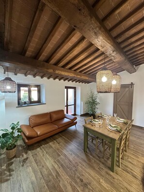 Interior - UNDER THE TUSCAN SUN. Rustic-modern apartments in peaceful Tuscan hamlet (Petrognano Basso)