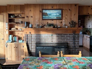 Interior - Dot's Beachfront Bungalow Off-Grid Haven (Arch Cape)