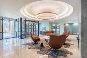Lobby - Prime NOVA | Pentagon City | 1.5 Mi to DCA +DC (Arlington)