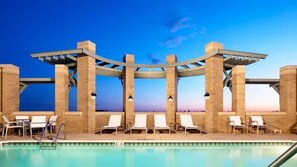 Pool - Prime NOVA | Pentagon City | 1.5 Mi to DCA +DC (Arlington)