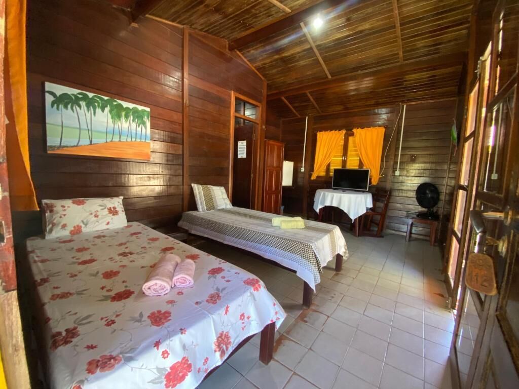 Habitación familiar, balcón, vista al jardín