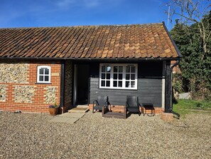 Traditional Triple Room | Exterior