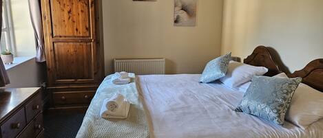 Traditional Double or Twin Room, Courtyard View