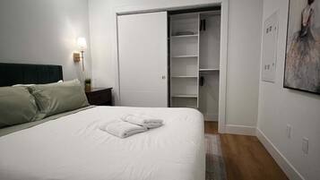 1 chambre, bureau, fer et planche à repasser, Wi-Fi