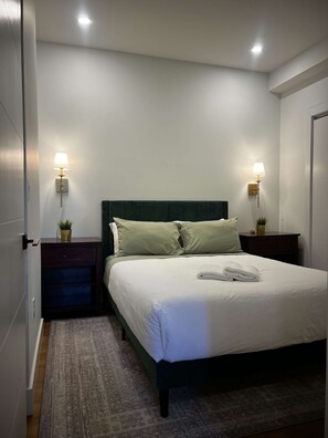 1 bedroom, desk, iron/ironing board, WiFi