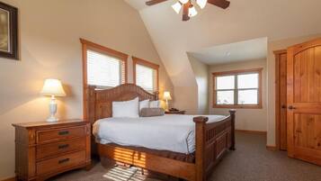 House, 4 Bedrooms, Patio, Mountain View