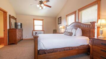 Casa, 4 habitaciones, patio, vistas a la montaña