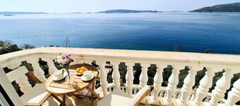 Beachside apartment Belle Vue 1