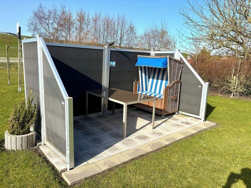 Vacation apartment Wattenmeer - Directly on the dike in Harlesiel - 400m to the beach
