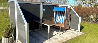 Vacation apartment Wattenmeer - Directly on the dike in Harlesiel - 400m to the beach
