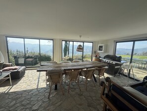 Interior - Authentic stone house for 12 on top of the hill in Piedmont with great views and pool (Piemonte)