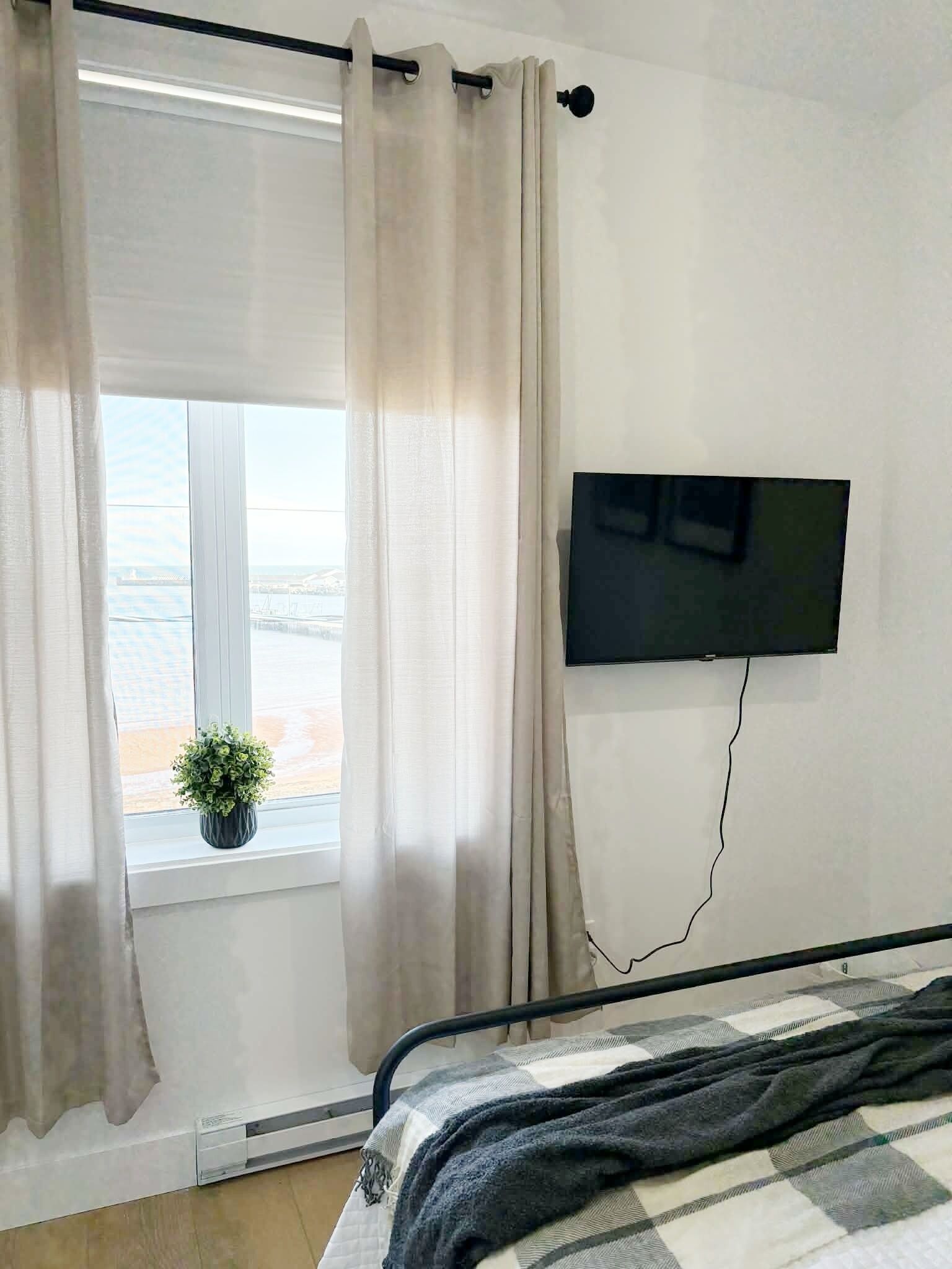 3 bedrooms, WiFi, bed sheets, wheelchair access