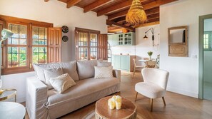 TV, fireplace, stereo - Casa Olivo Vélez-Málaga by Ruralidays (Málaga)