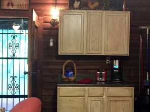 Interior - Cozy cabin with pond (Paducah)