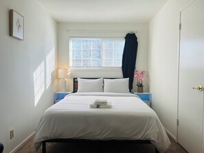 6 habitaciones, tabla de planchar con plancha, wifi y ropa de cama 