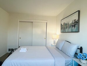 6 habitaciones, tabla de planchar con plancha, wifi y ropa de cama 