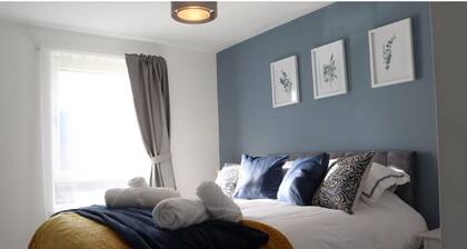 3BR Cambridge Home: Garden, BBQ, Sleeps 7, Parking