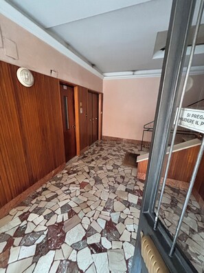 Interior - Nina's Home: 15 min to Rome - 10 min Airport (Ciampino)